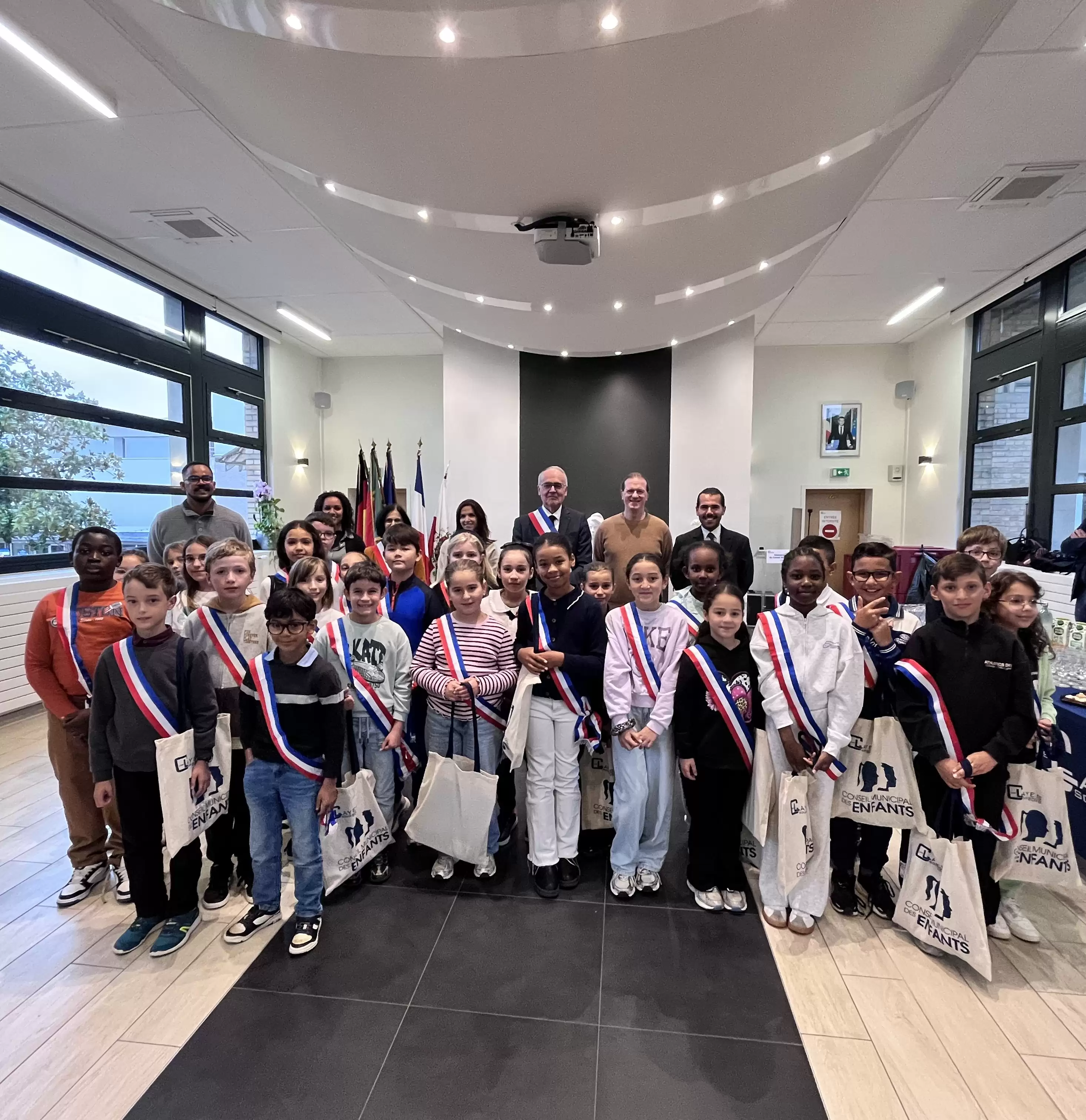 Conseil Municipal des Enfants : souhaitons la bienvenue aux jeunes élus ! 