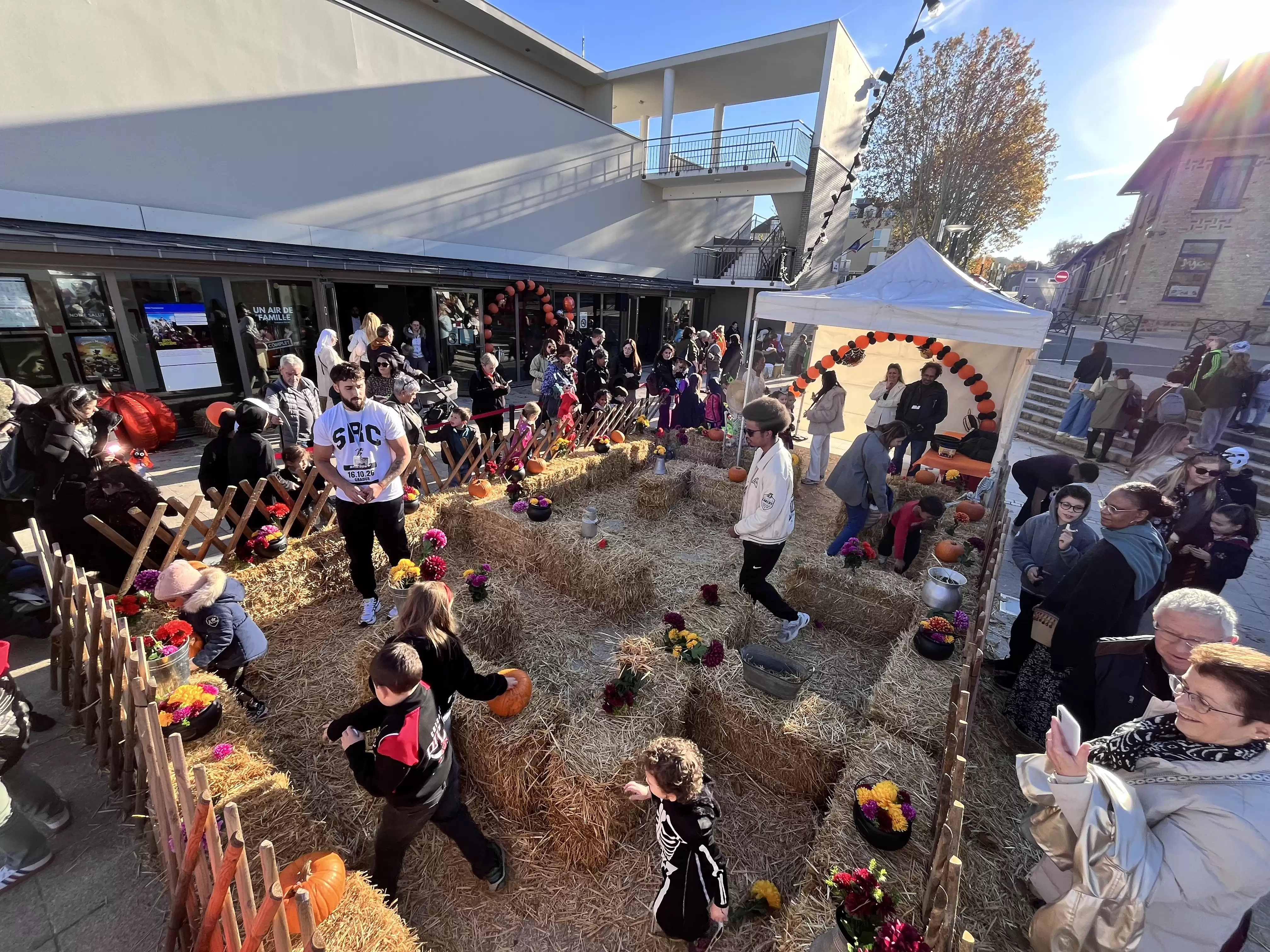 Halloween Farmer aux Clayes-sous-Bois : des frissons, des bonbons et des rires ! 